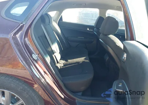 2020 Kia Optima Lx z USA, uszkodzony, nr VIN 5XXGT4L35LG401842